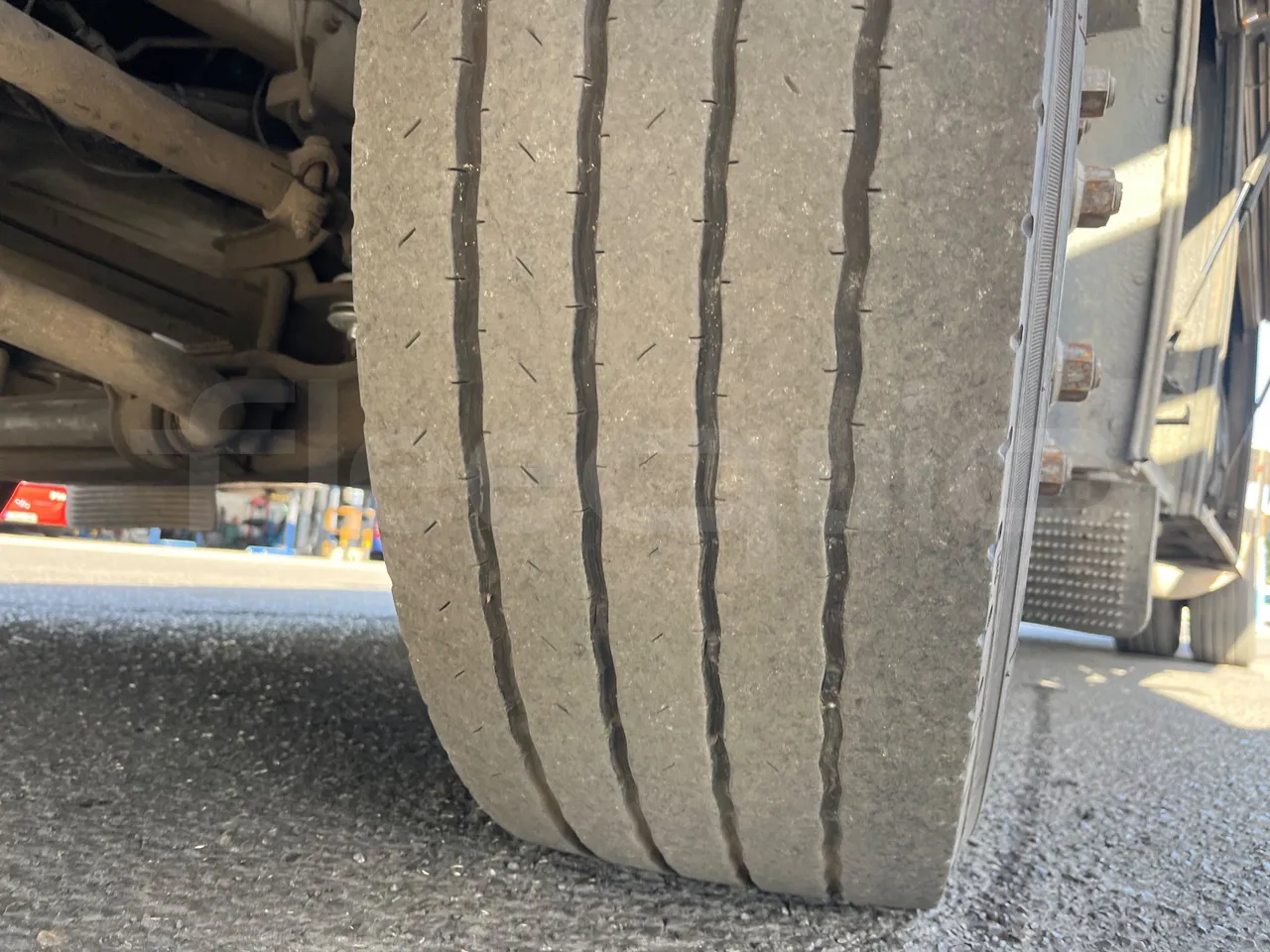 Iveco Andecar VII.3 BF150GDR - Euro4 - 185kw - 10 mt - rear left tire photo