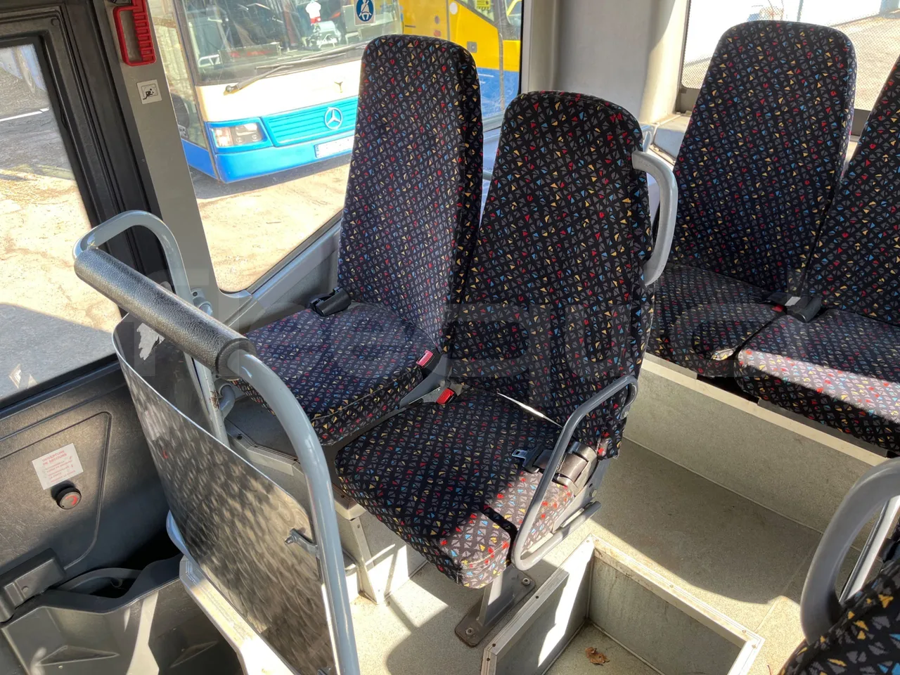 Mercedes-Benz Conecto O345 -EUR3-184kW- 11.915m - single seat detail