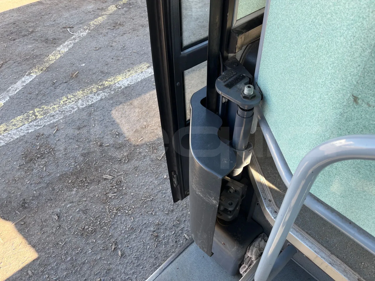 Mercedes-Benz Conecto O345 -EUR3-184kW- 11.915m - door mechanism photo