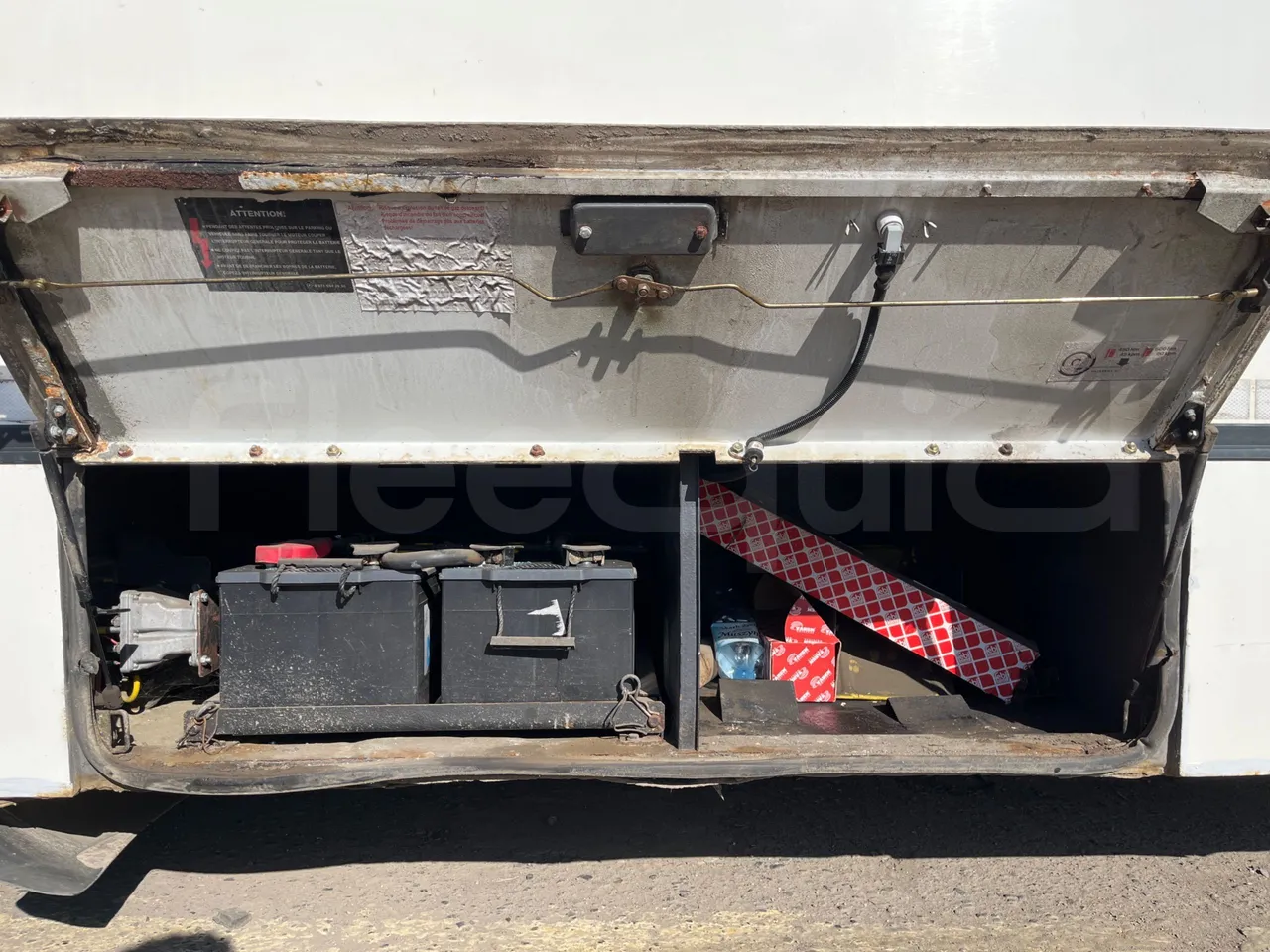 Mercedes-Benz Conecto O345 -EUR3-184kW- 11.915m - external compartments photo