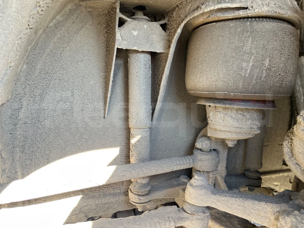 Mercedes-Benz Conecto O345 -EUR3-184kW- 11.915m - front shock absorbers left