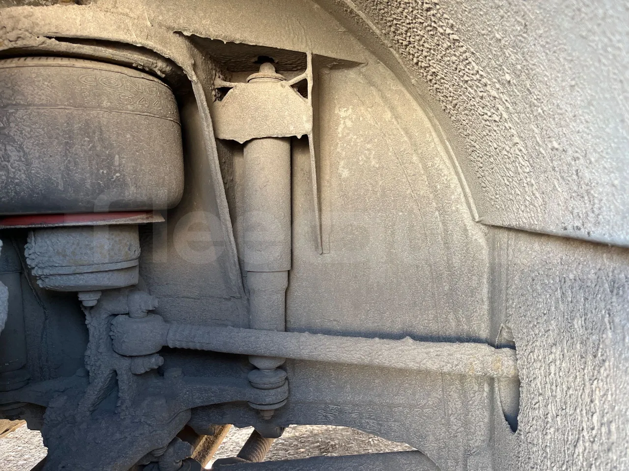 Mercedes-Benz Conecto O345 -EUR3-184kW- 11.915m - front shock absorbers right