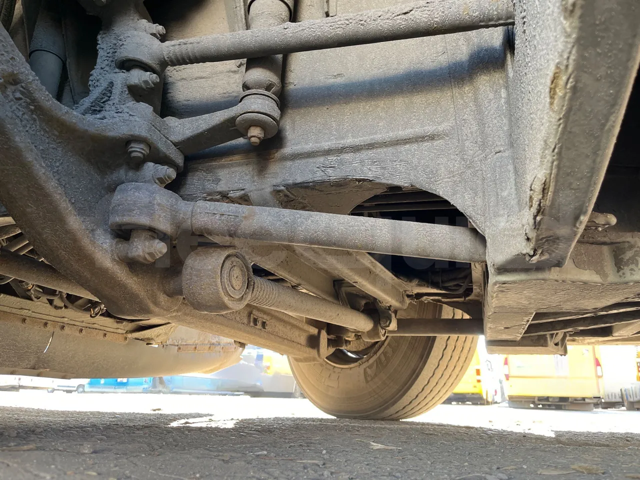 Mercedes-Benz Conecto O345 -EUR3-184kW- 11.915m - front axle right side