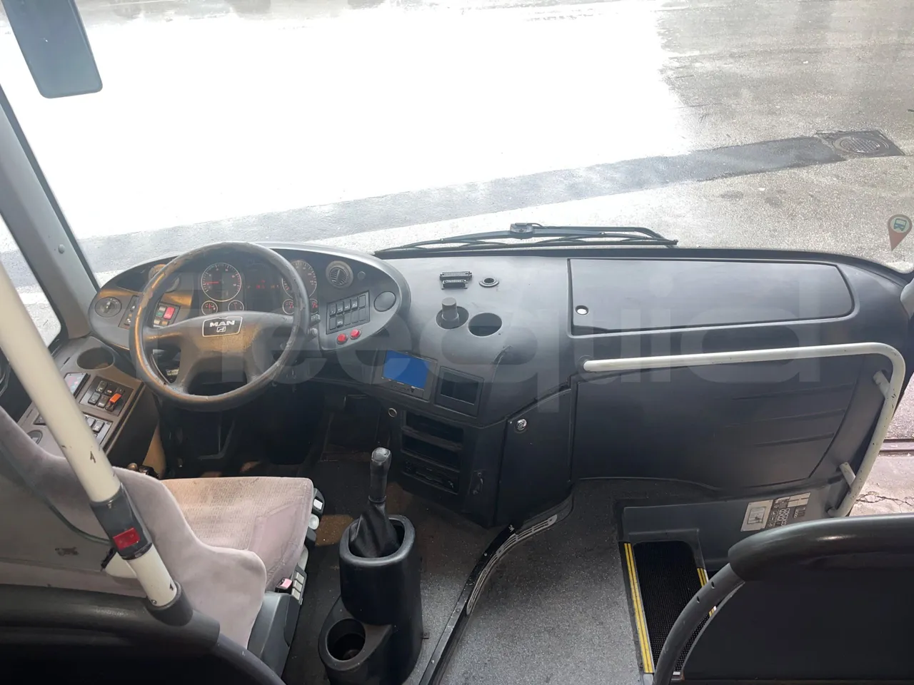 Man Lion's regio UL354NKMIX - Euro 4 - 257 kW - 12.250 mt - buttons panels on