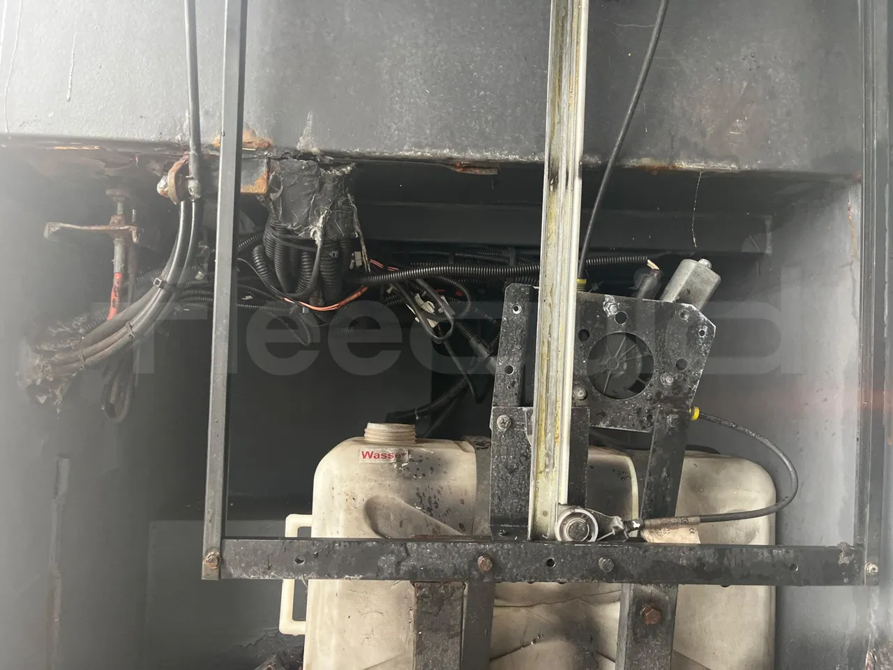 Man Lion's regio UL354NKMIX - Euro 4 - 257 kW - 12.250 mt - external compartments photo