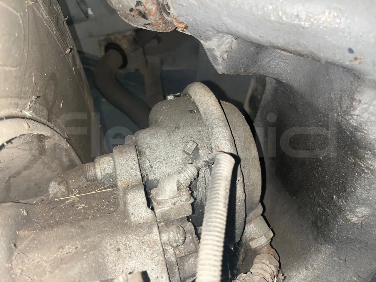 Man Lion's regio UL354NKMIX - Euro 4 - 257 kW - 12.250 mt - front brake calipers right