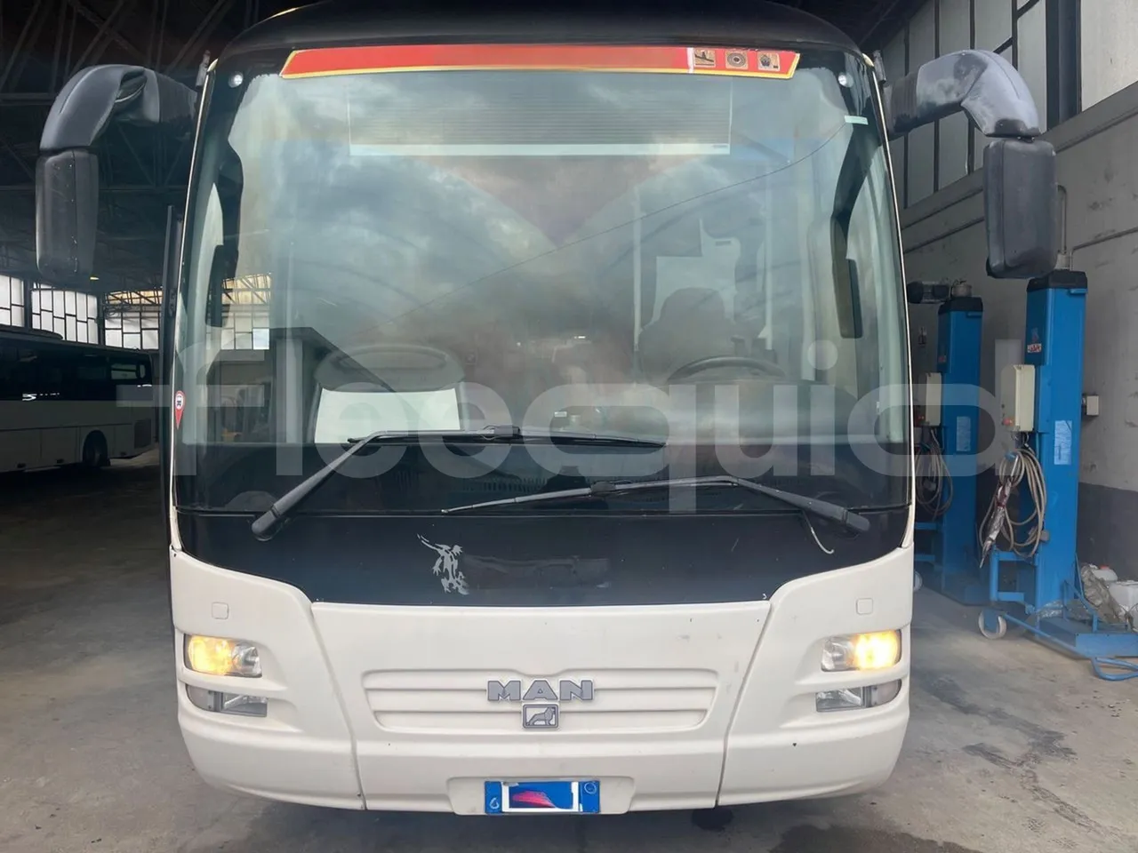 Man Lion's regio UL354NKMIX - Euro 4 - 257 kW - 12.250 mt - front photo