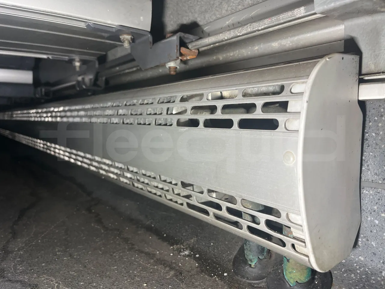 Man Lion's regio UL354NKMIX - Euro 4 - 257 kW - 12.250 mt - power outlets detail