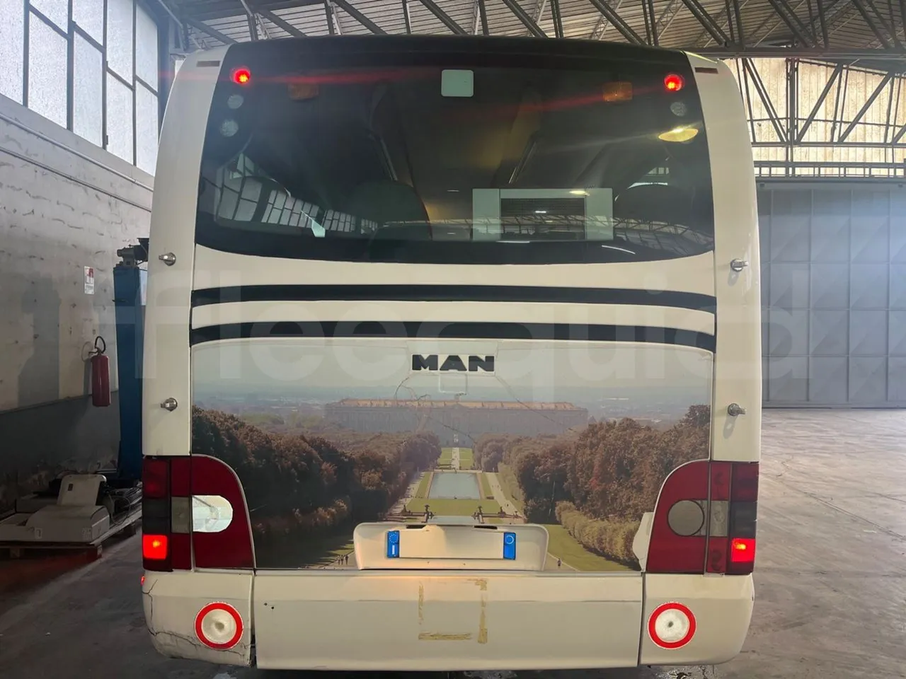 Man Lion's regio UL354NKMIX - Euro 4 - 257 kW - 12.250 mt - rear hatch closed