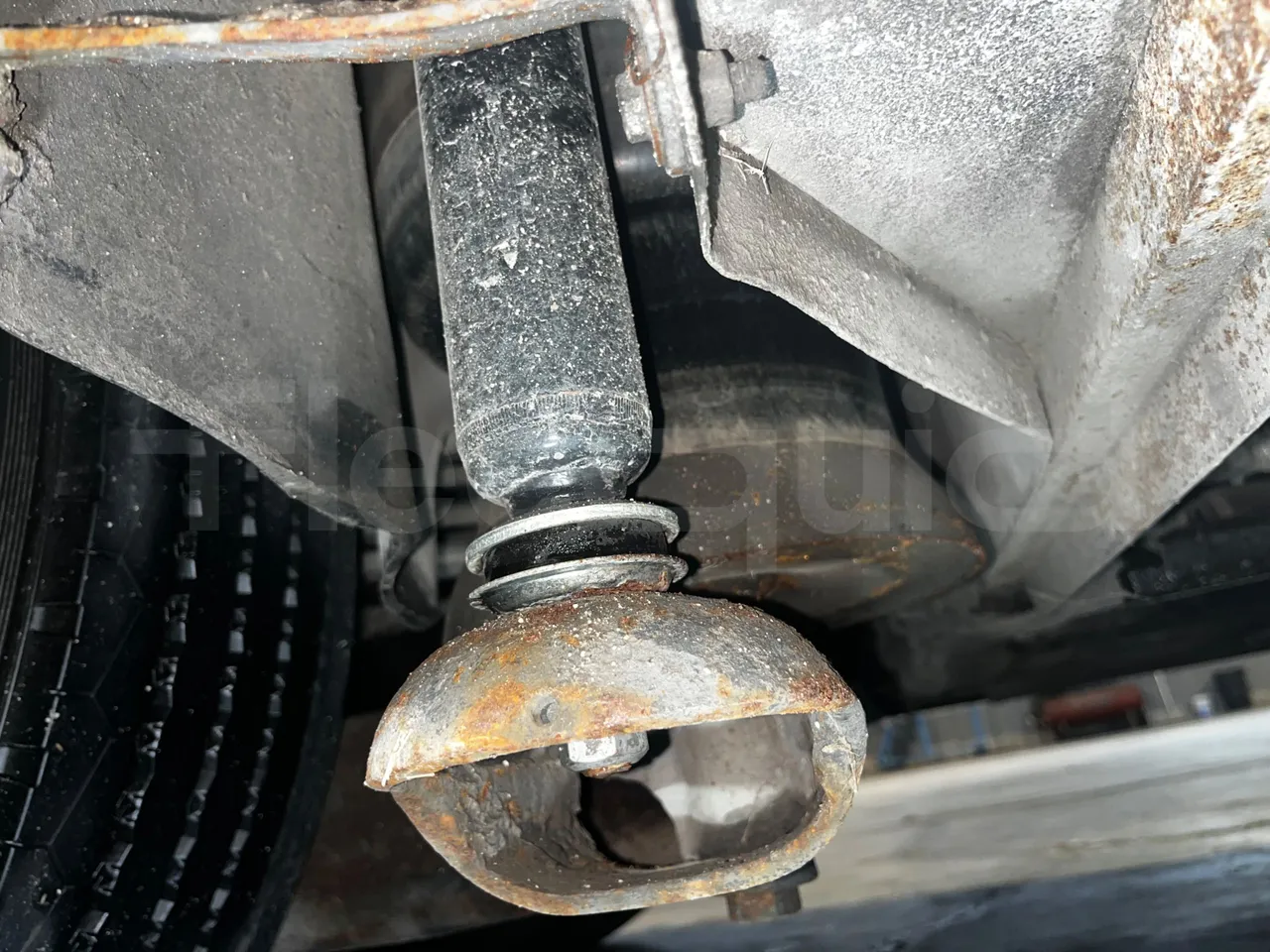 Man Lion's regio UL354NKMIX - Euro 4 - 257 kW - 12.250 mt - axle 2 shock absorbers 2 left