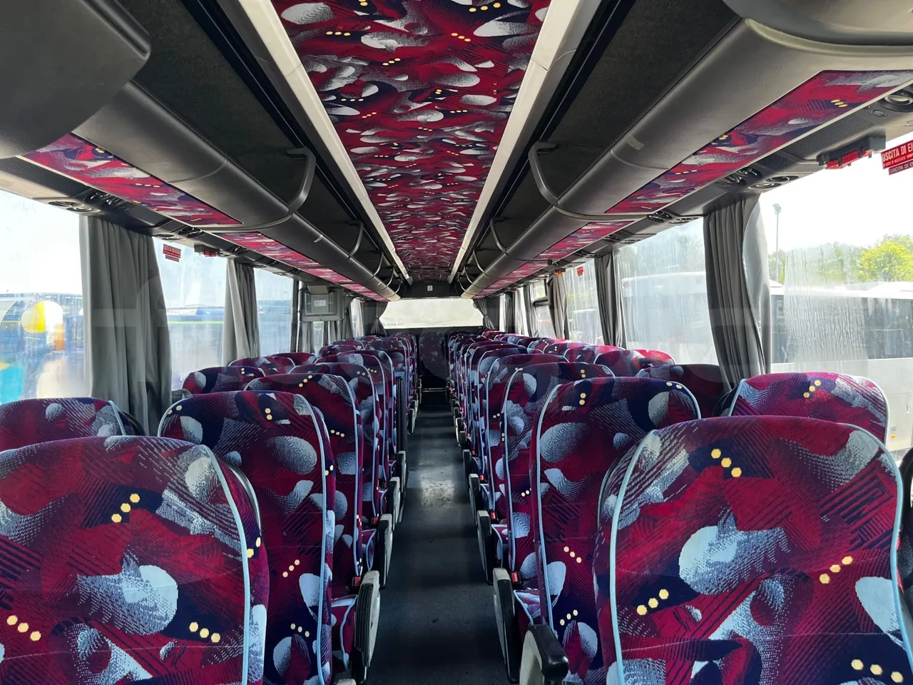 Vdl Futura - reverse view middle aisle
