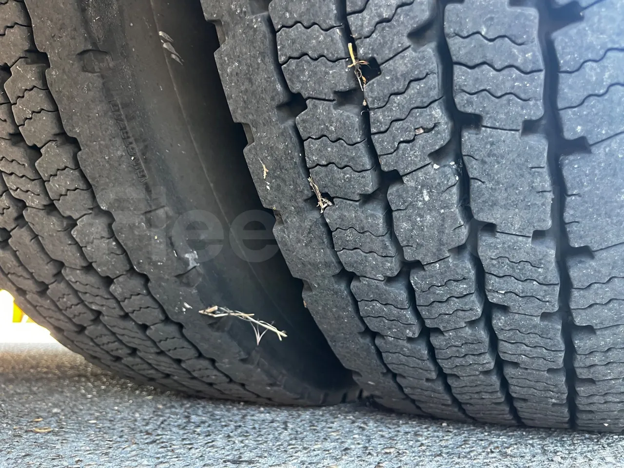 Vdl Futura - tread condition front tires left