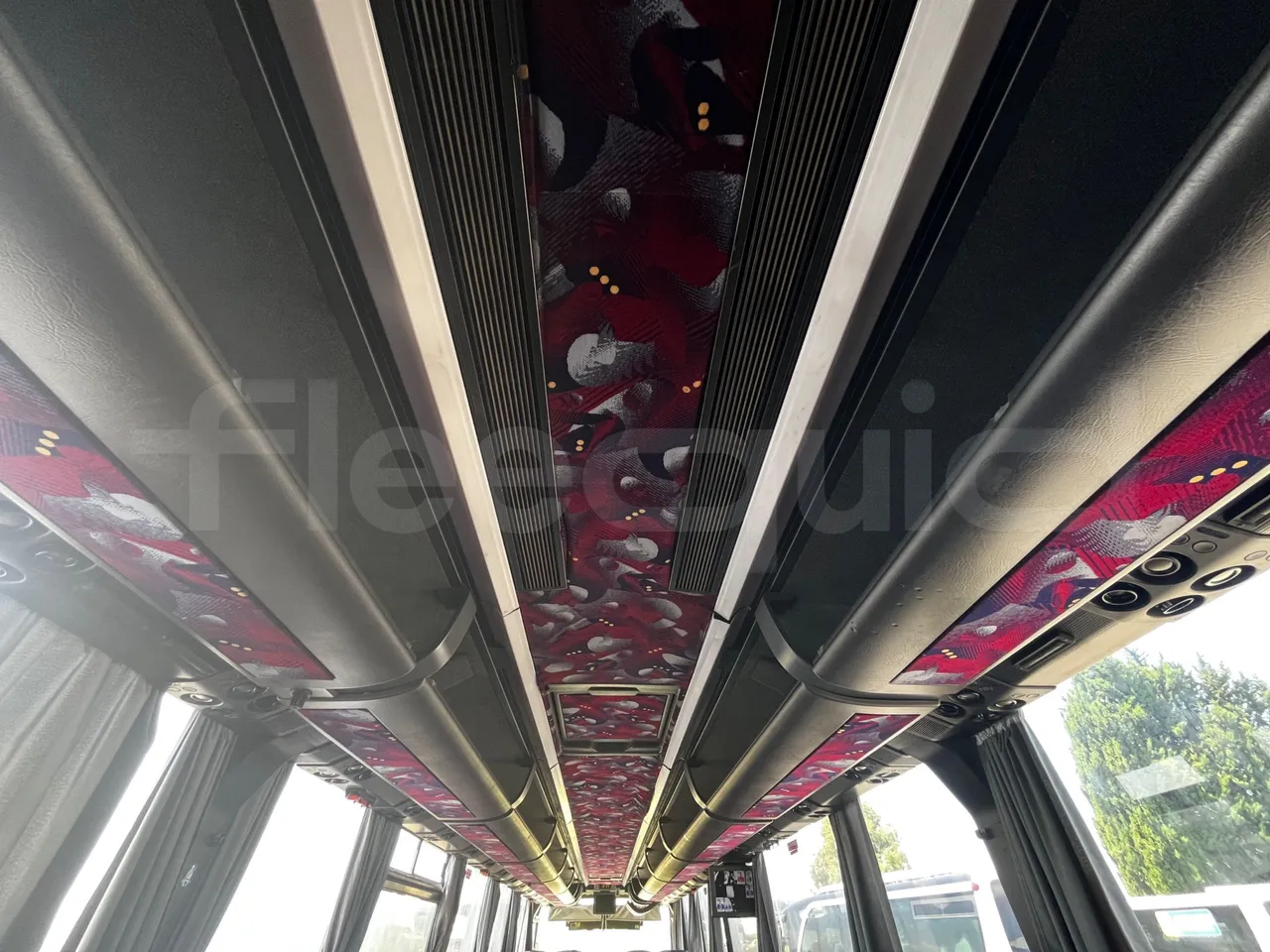 Vdl Futura - overhead compartments photo