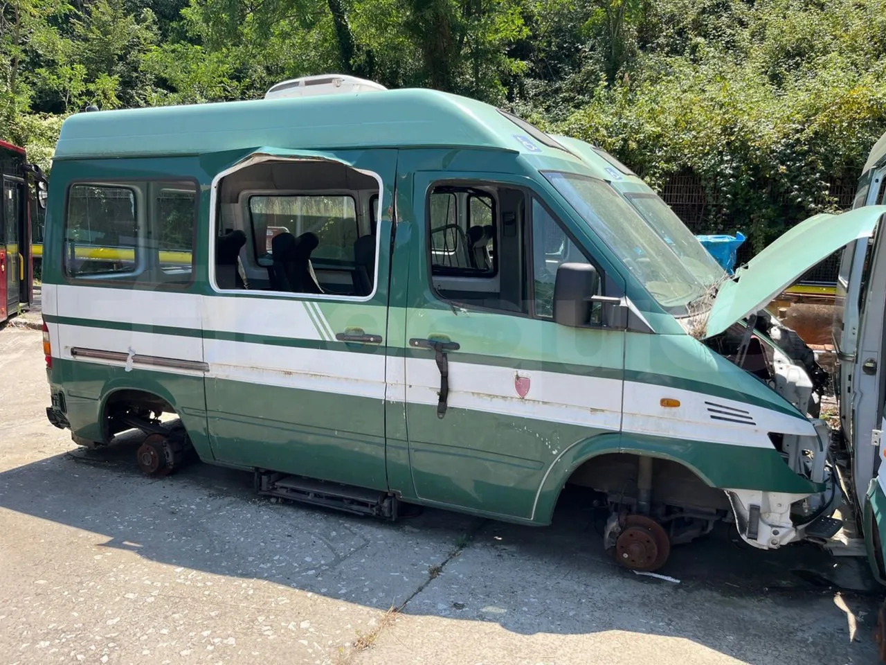Mercedes-Benz Sprinter - Base cover photo