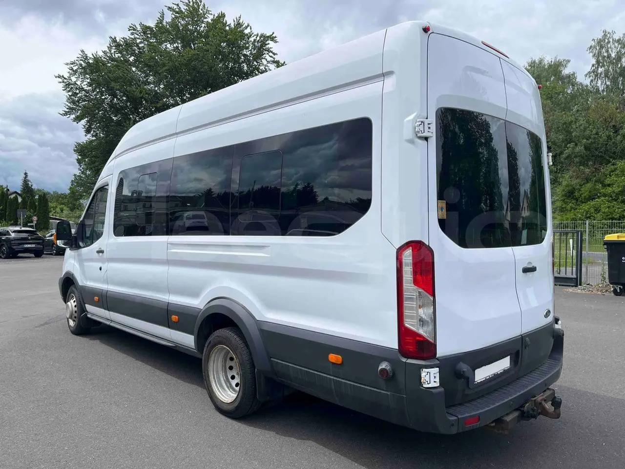 Ford Transit - 3/4 left rear side