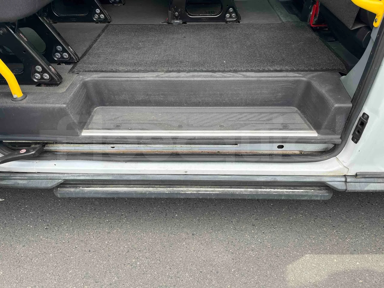 Ford Transit - hostes microphone accessories photo