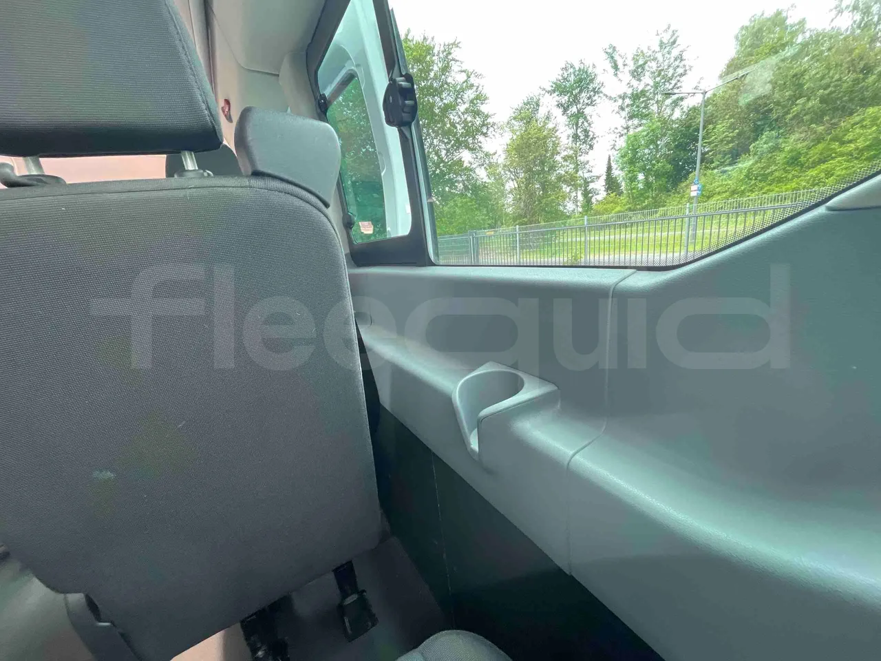 Ford Transit - toilette accessories photo