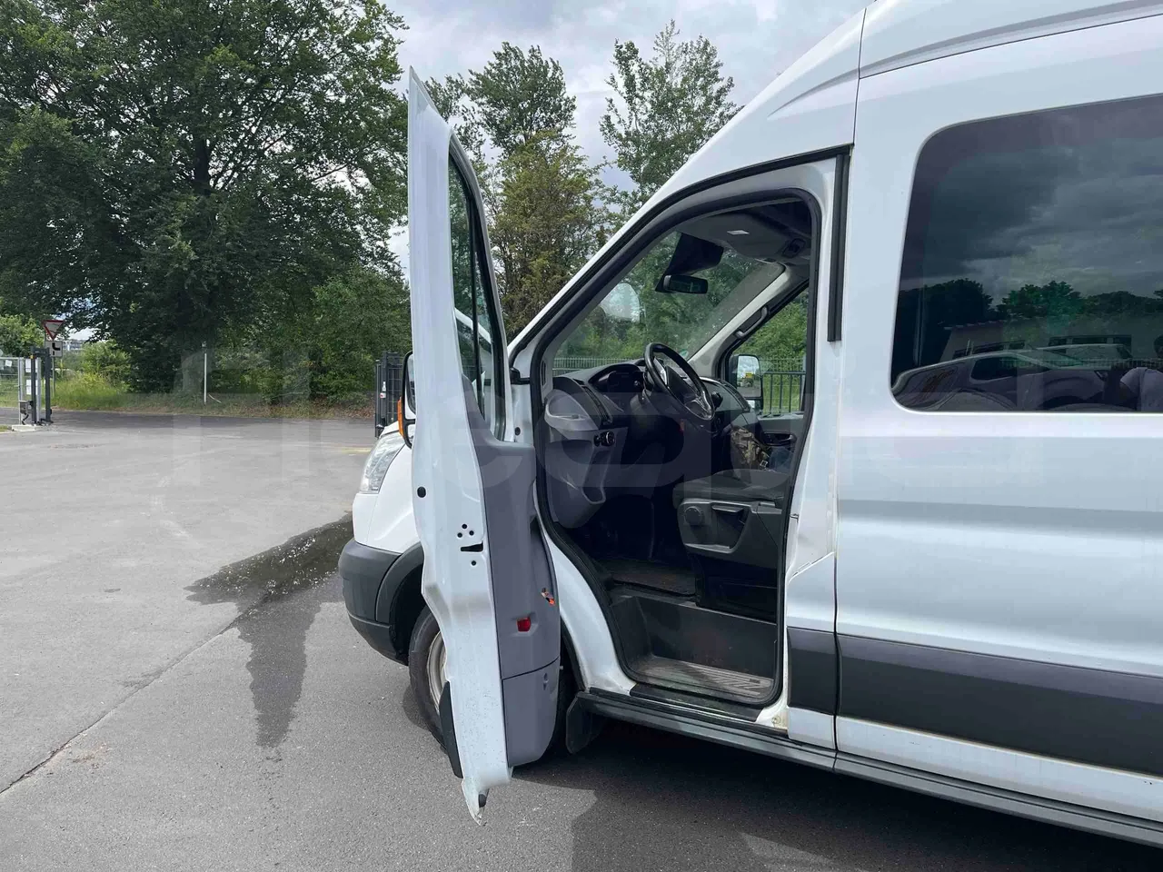 Ford Transit - luggage rack photo