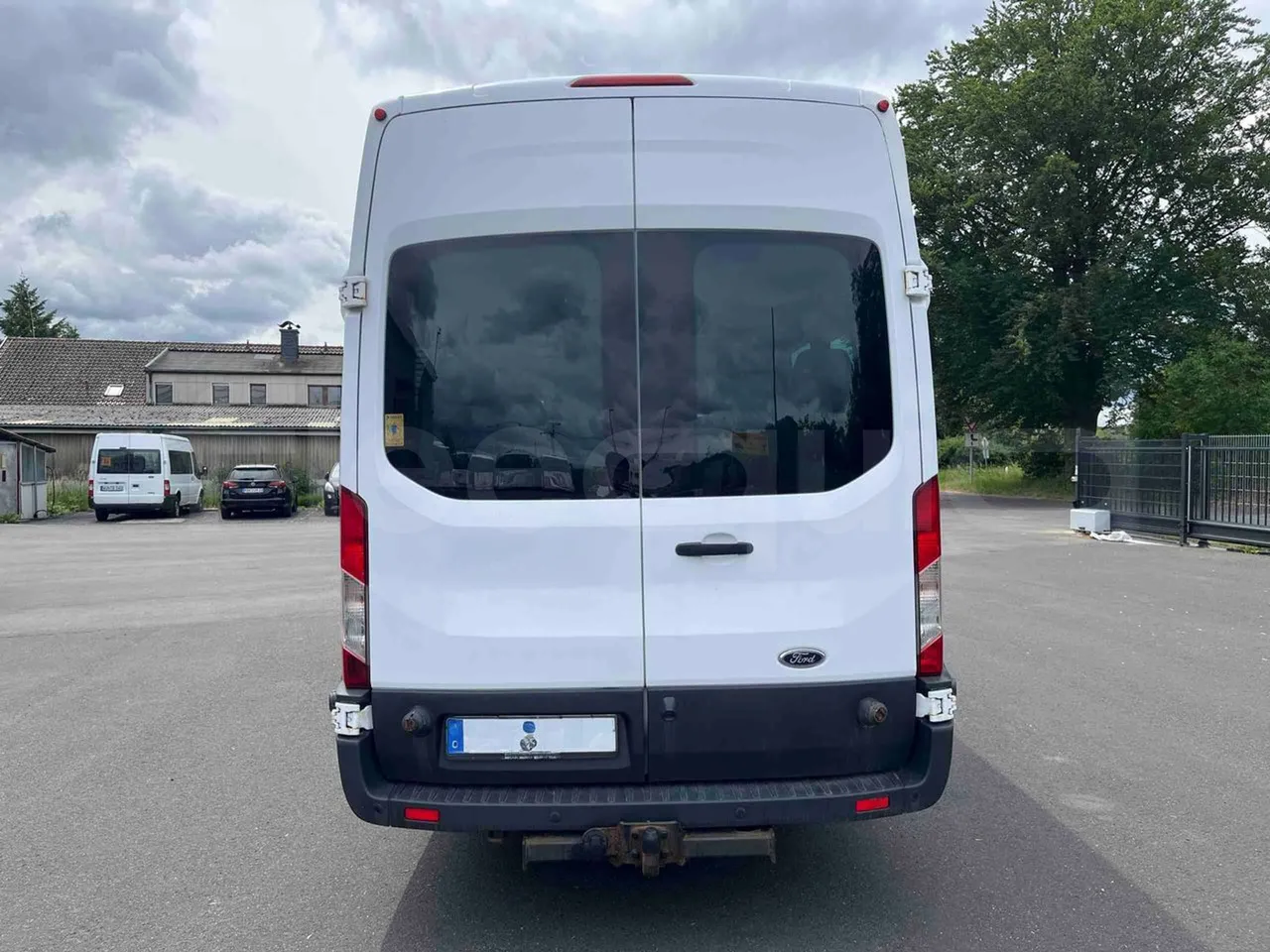 Ford Transit - rear hatch closed