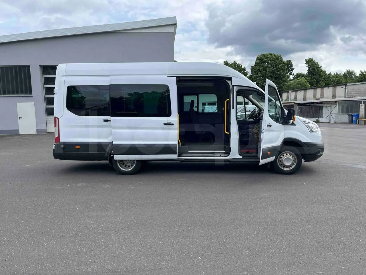 Ford Transit - right side doors open