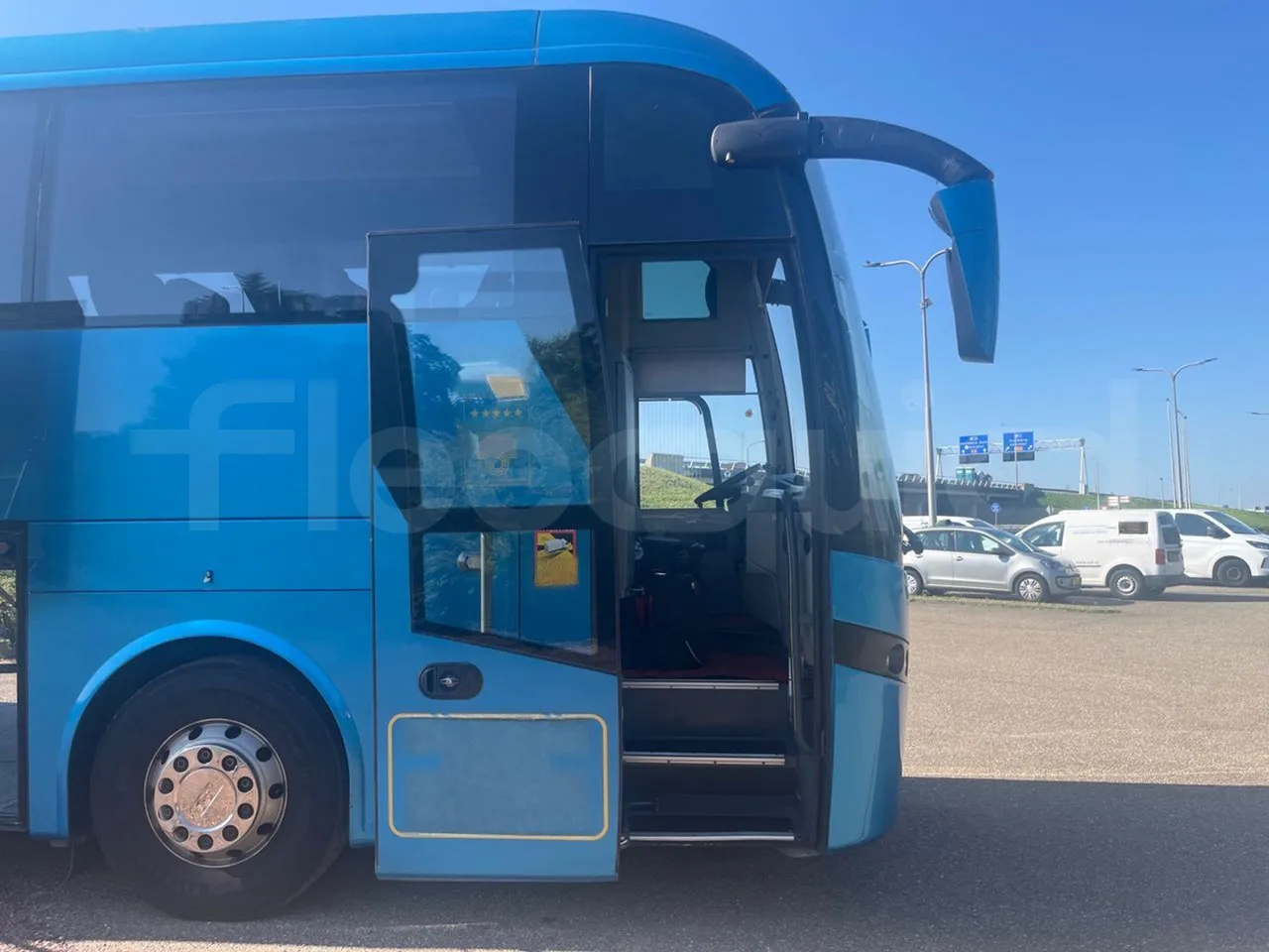 VDL SB4000 SB4000/ Euro 5 - 340 Kw - 13,258 Mt - 3/4 front right doors (mandatory for bus to scrap)