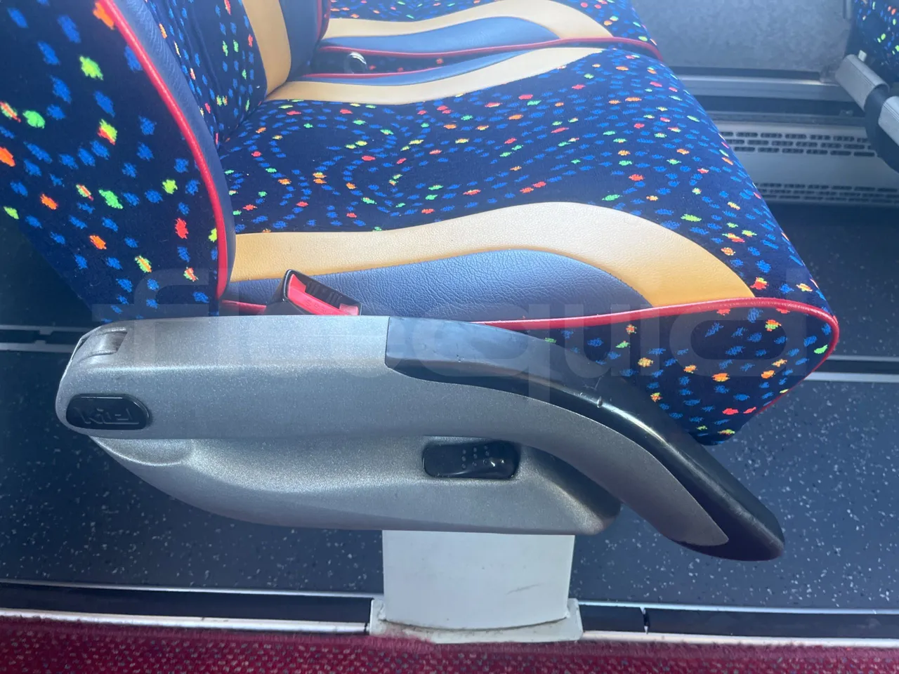 VDL SB4000 SB4000/ Euro 5 - 340 Kw - 13,258 Mt - power outlets detail
