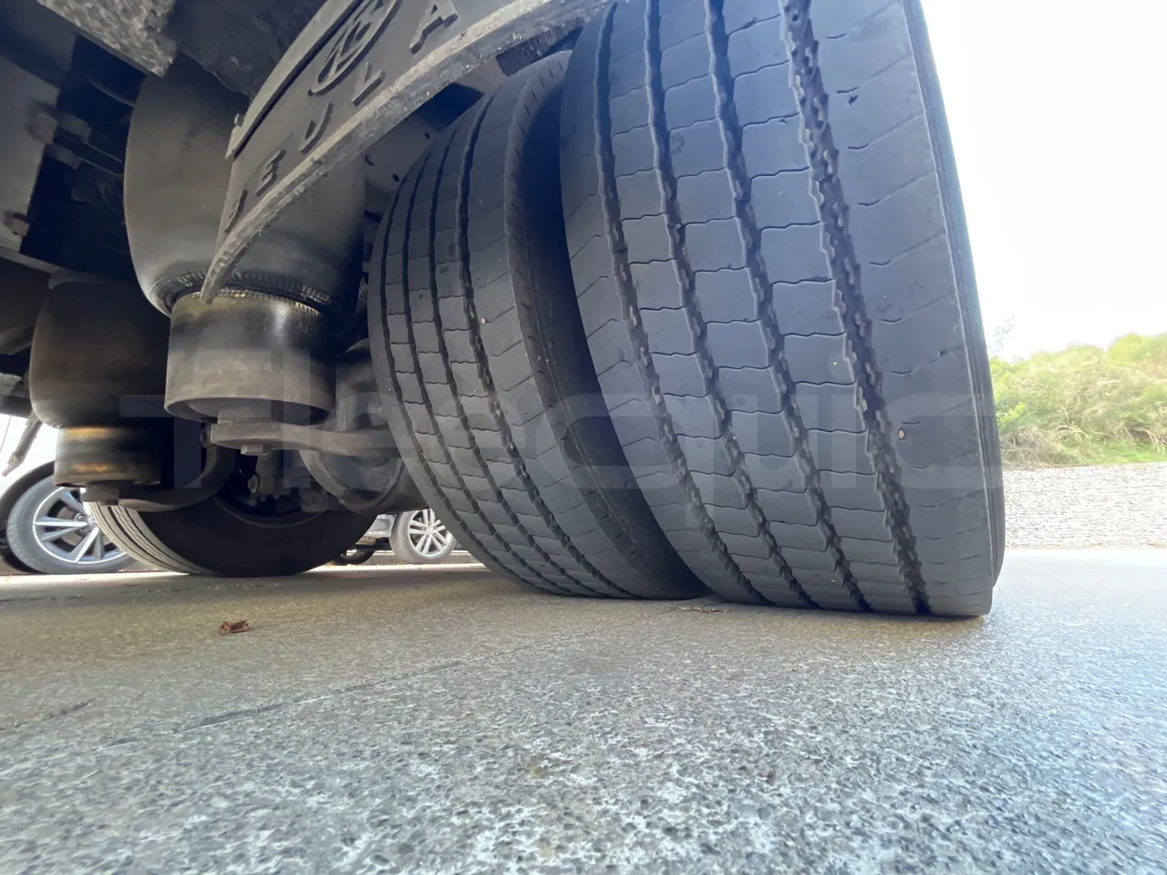 Beulas Man Gianino Euro6 - 184kw - 8.300mt - tread condition second axle tires right