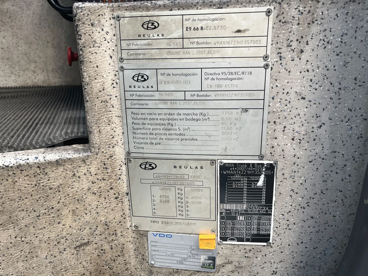 Beulas Man Gianino Euro6 - 184kw - 8.300mt - vehicle plate photo