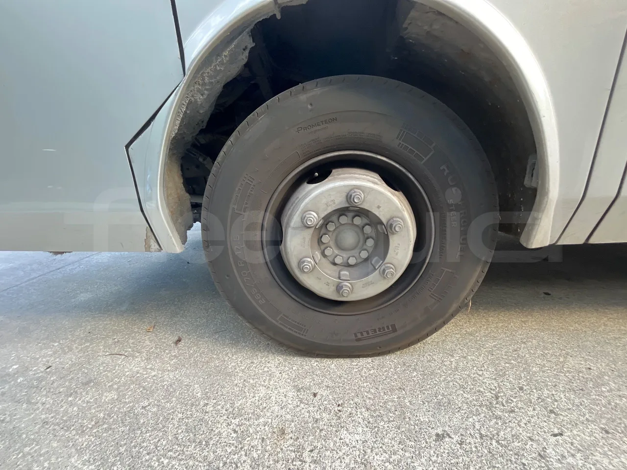 Beulas Man Gianino Euro6 - 184kw - 8.300mt - front left tire measurements