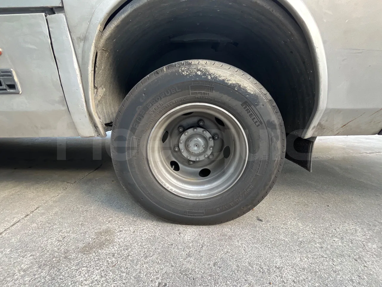 Beulas Man Gianino Euro6 - 184kw - 8.300mt - rear left tire photo