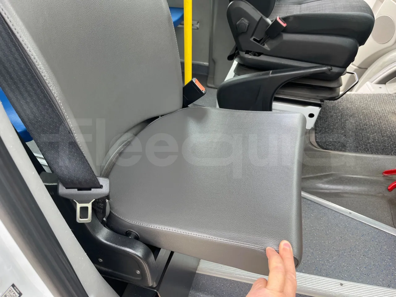 Mercedes-Benz Sprinter 906BB50 - EUR 6 -120kW - 7.361m - command unit indicators