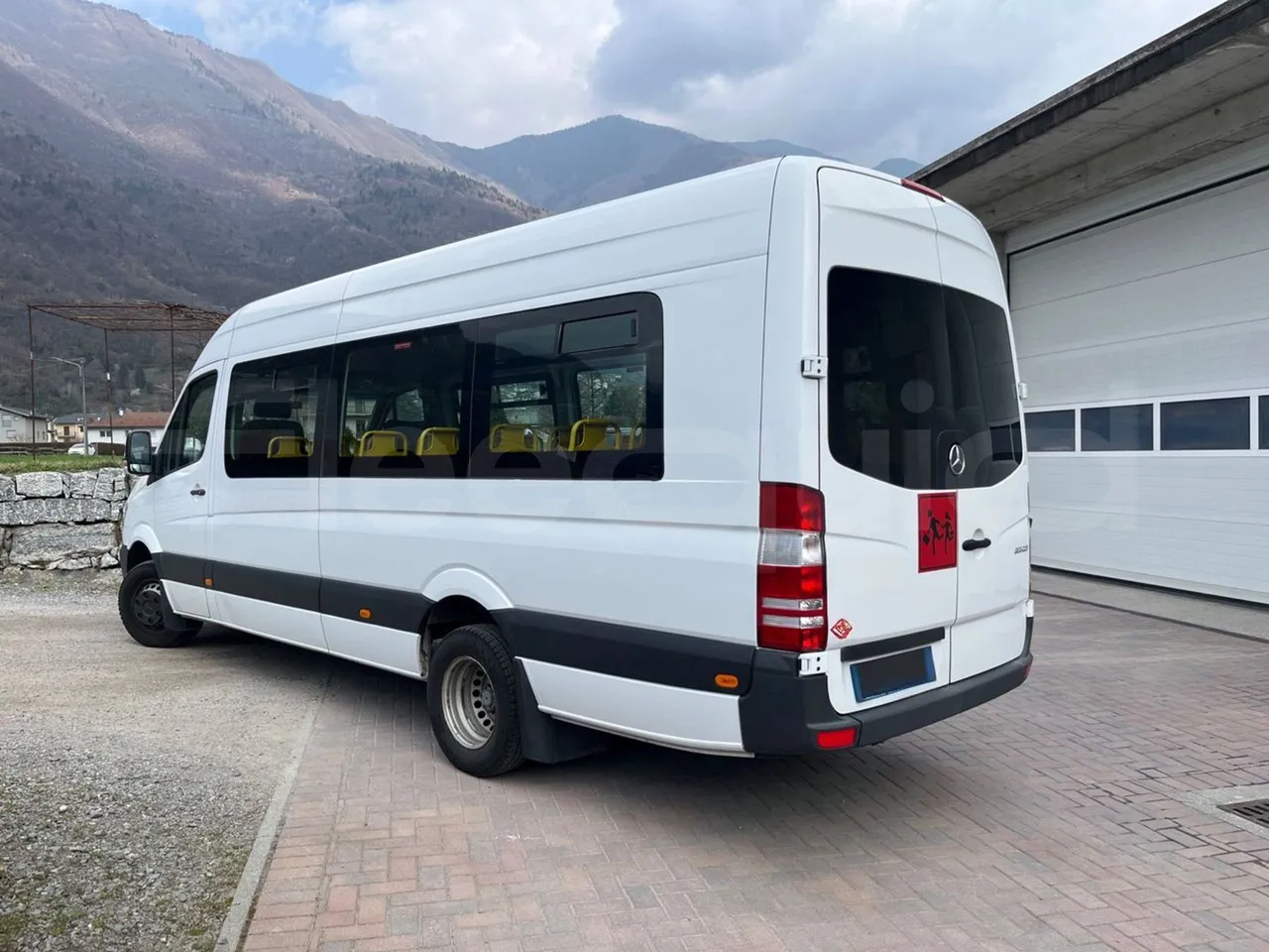 Mercedes-Benz Sprinter 906BB50 - EUR 6 -120kW - 7.361m - 3/4 left rear side