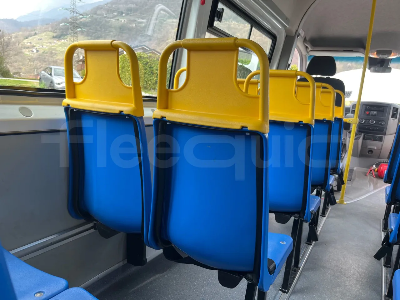 Mercedes-Benz Sprinter 906BB50 - EUR 6 -120kW - 7.361m - mesh detail photo