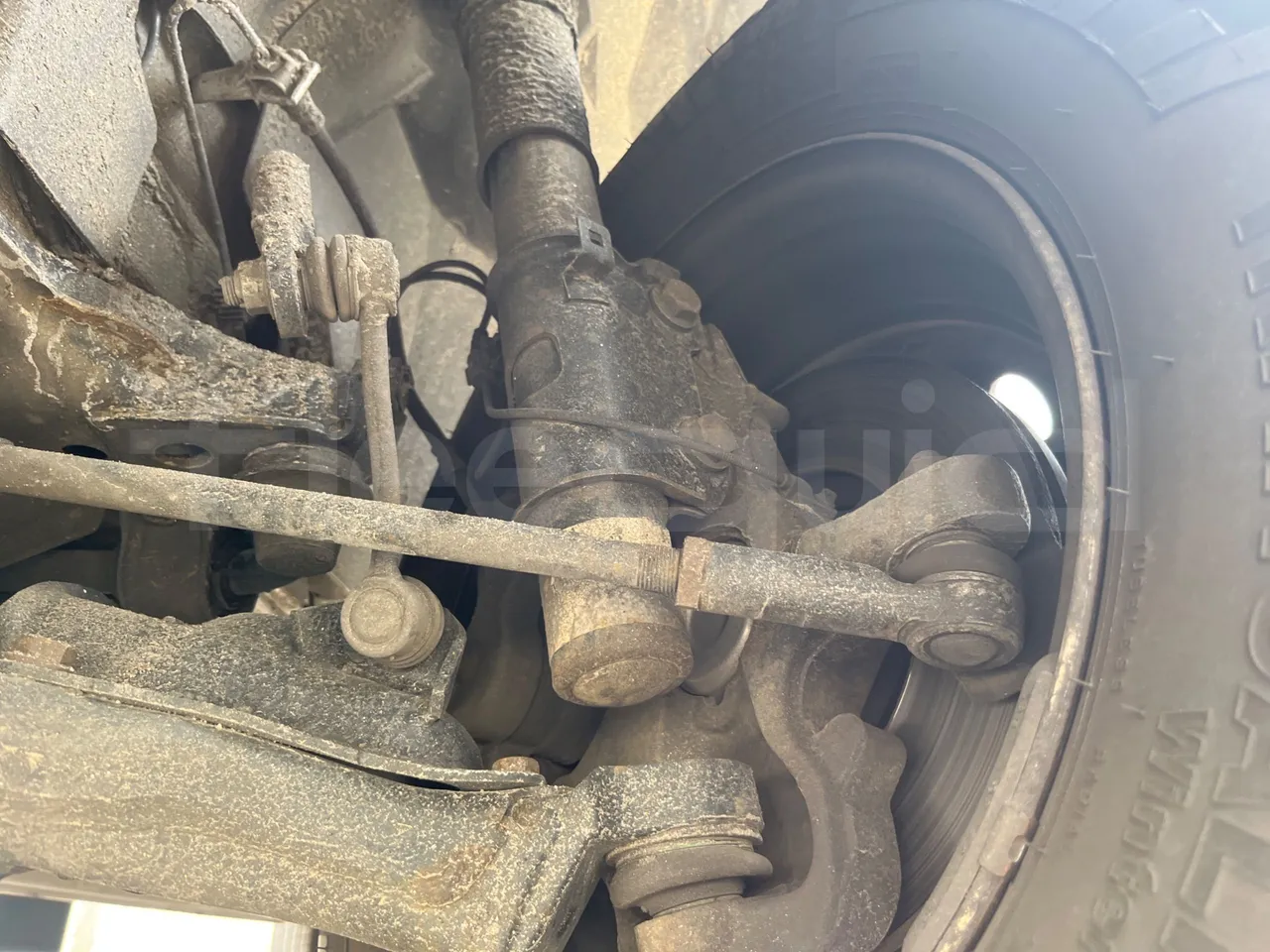 Mercedes-Benz Sprinter 906BB50 - EUR 6 -120kW - 7.361m - front shock absorbers left