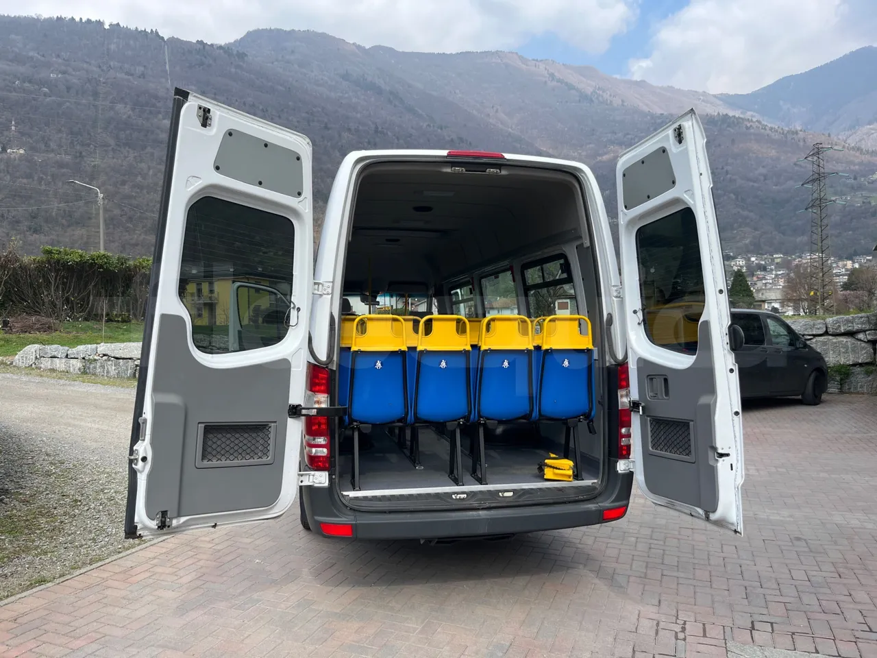 Mercedes-Benz Sprinter 906BB50 - EUR 6 -120kW - 7.361m - luggage rack photo