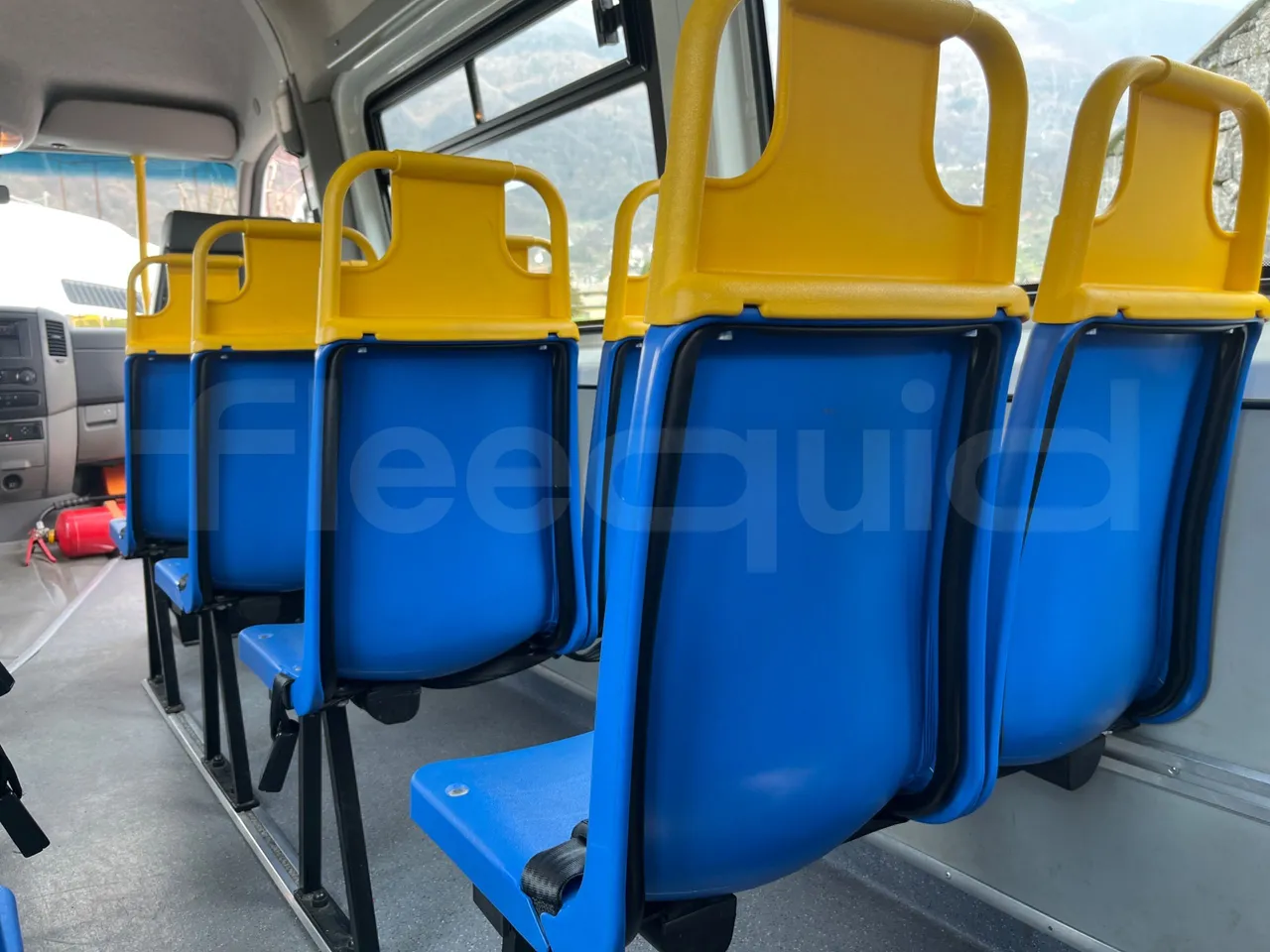 Mercedes-Benz Sprinter 906BB50 - EUR 6 -120kW - 7.361m - table detail photo