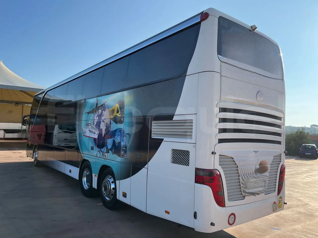 Setra S431 DT - EUR6 - 375kW - 13.89m - 3/4 left rear side