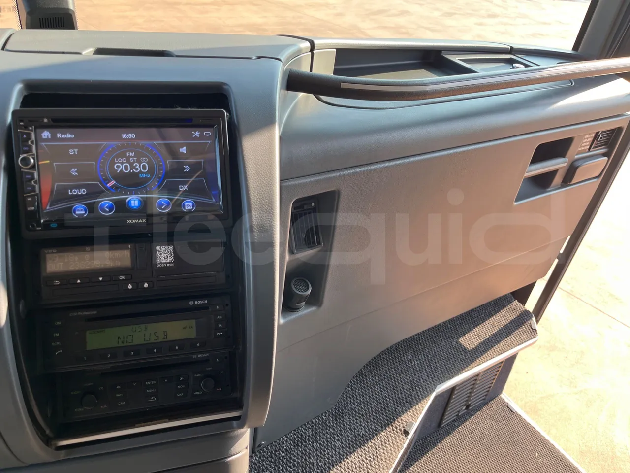 Setra S431 DT - EUR6 - 375kW - 13.89m - radio accessories photo