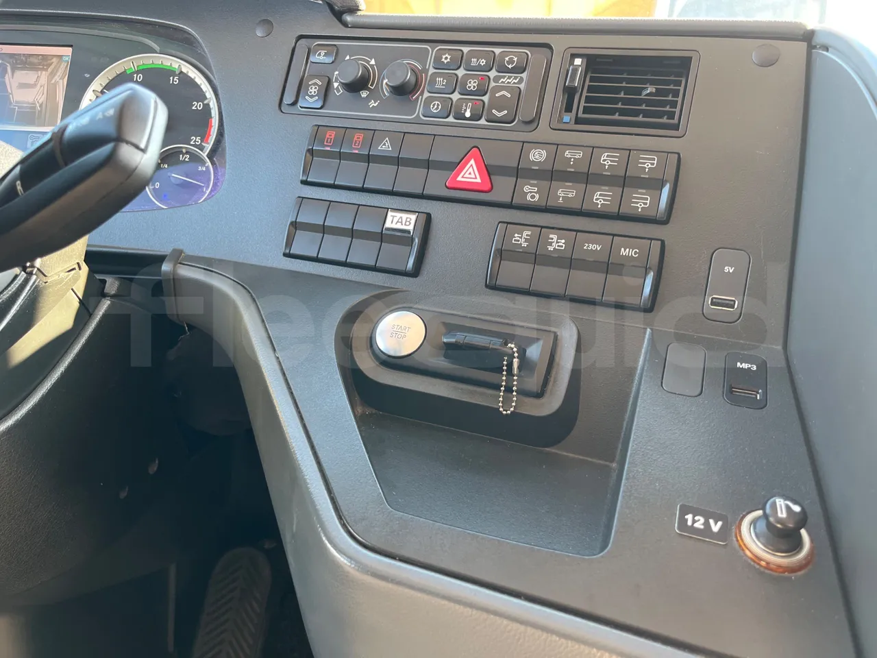 Setra S431 DT - EUR6 - 375kW - 13.89m - onboard devices 1
