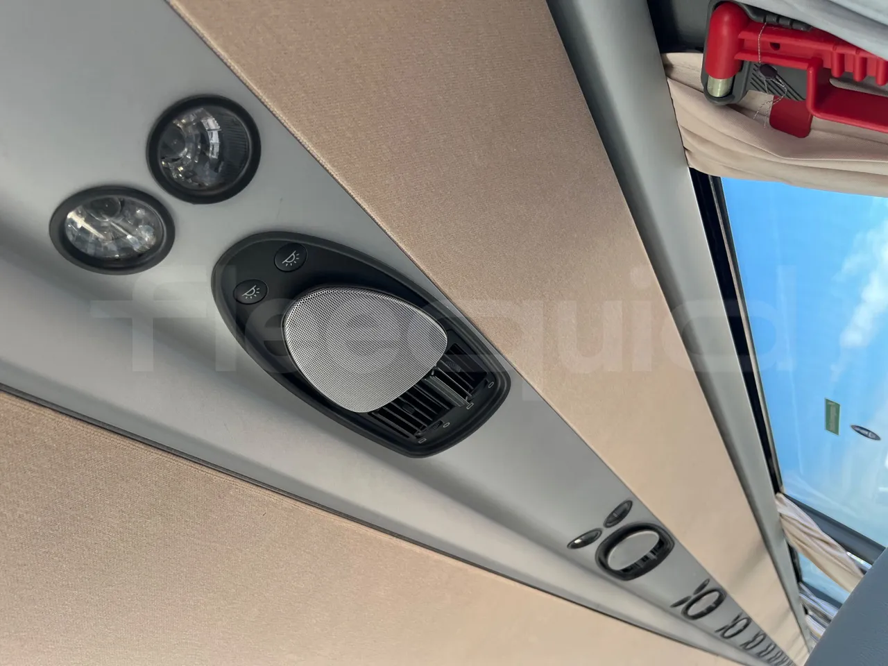 Setra S431 DT - EUR6 - 375kW - 13.89m - folding seat photo