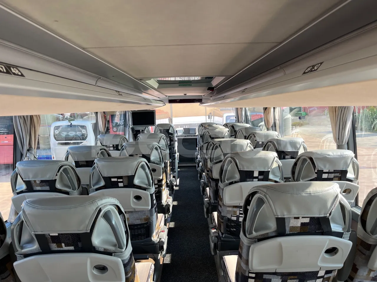 Setra S431 DT - EUR6 - 375kW - 13.89m - forward view all seats last row height