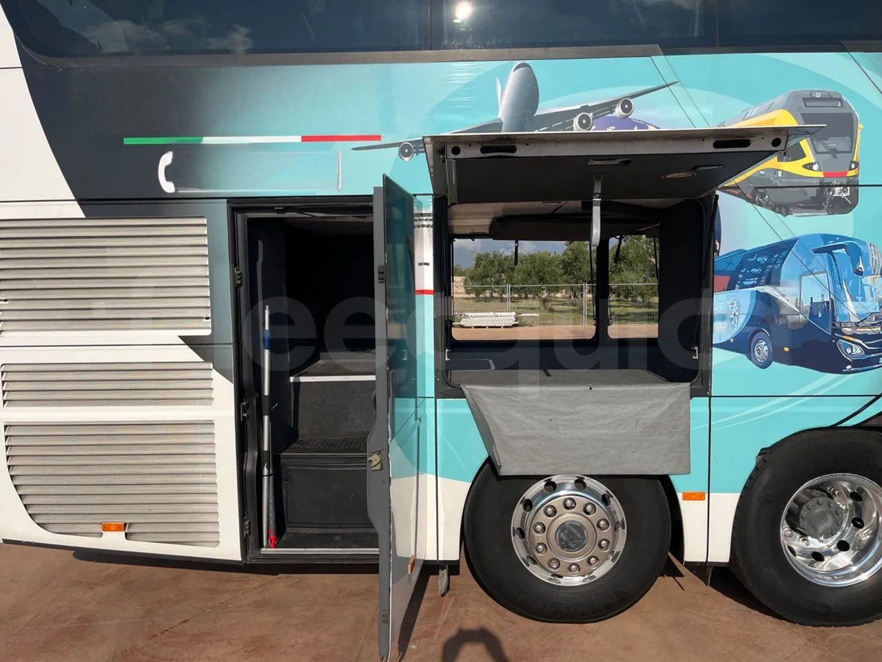 Setra S431 DT - EUR6 - 375kW - 13.89m - luggage rack photo
