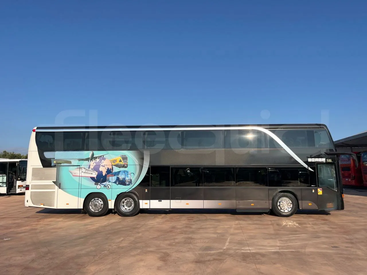 Setra S431 DT - EUR6 - 375kW - 13.89m - right side doors closed