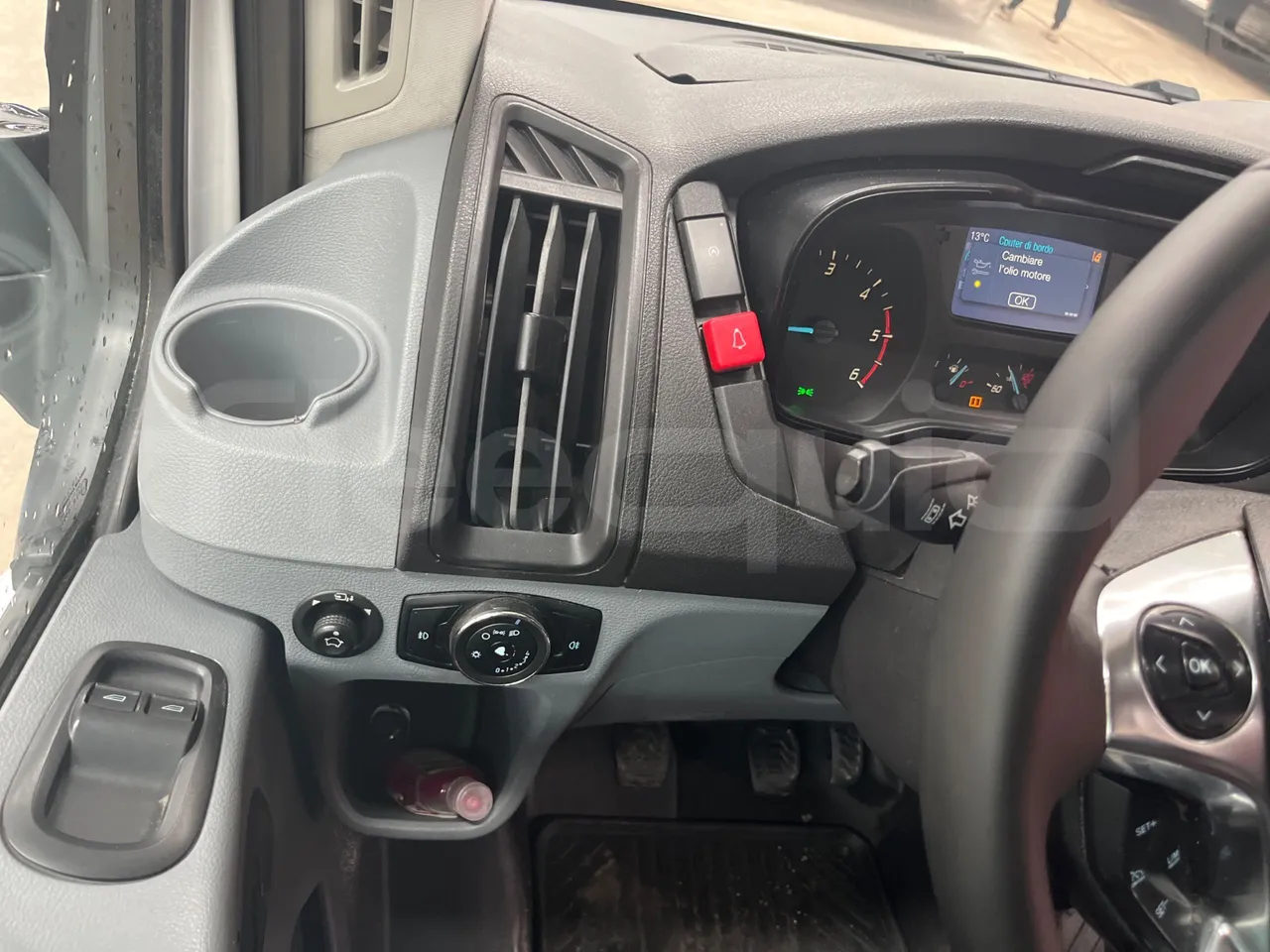 Ford Transit FBD -  Euro6 - 114kW - 6.704mt - command unit indicators