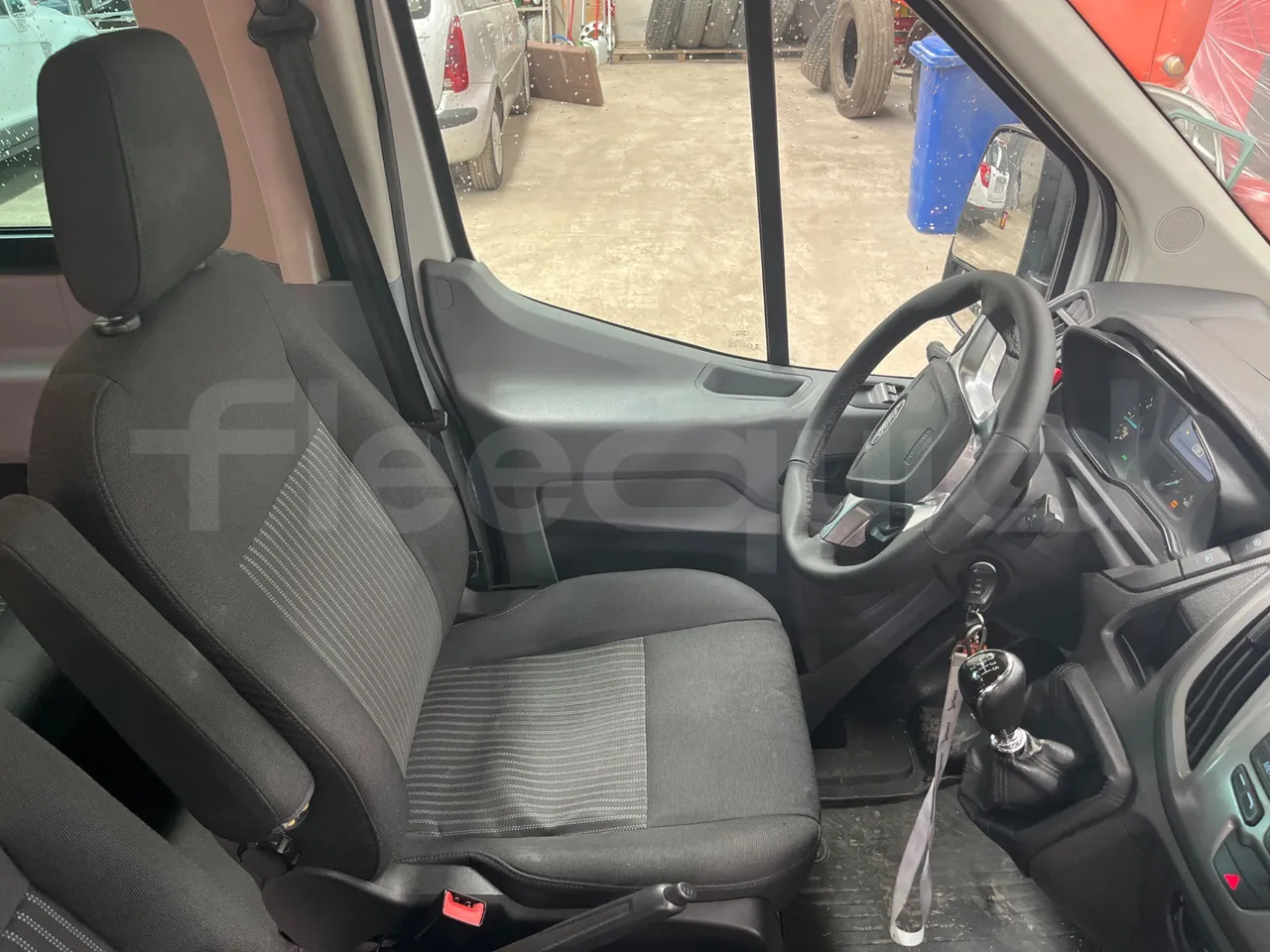 Ford Transit FBD -  Euro6 - 114kW - 6.704mt - driver's seat photo
