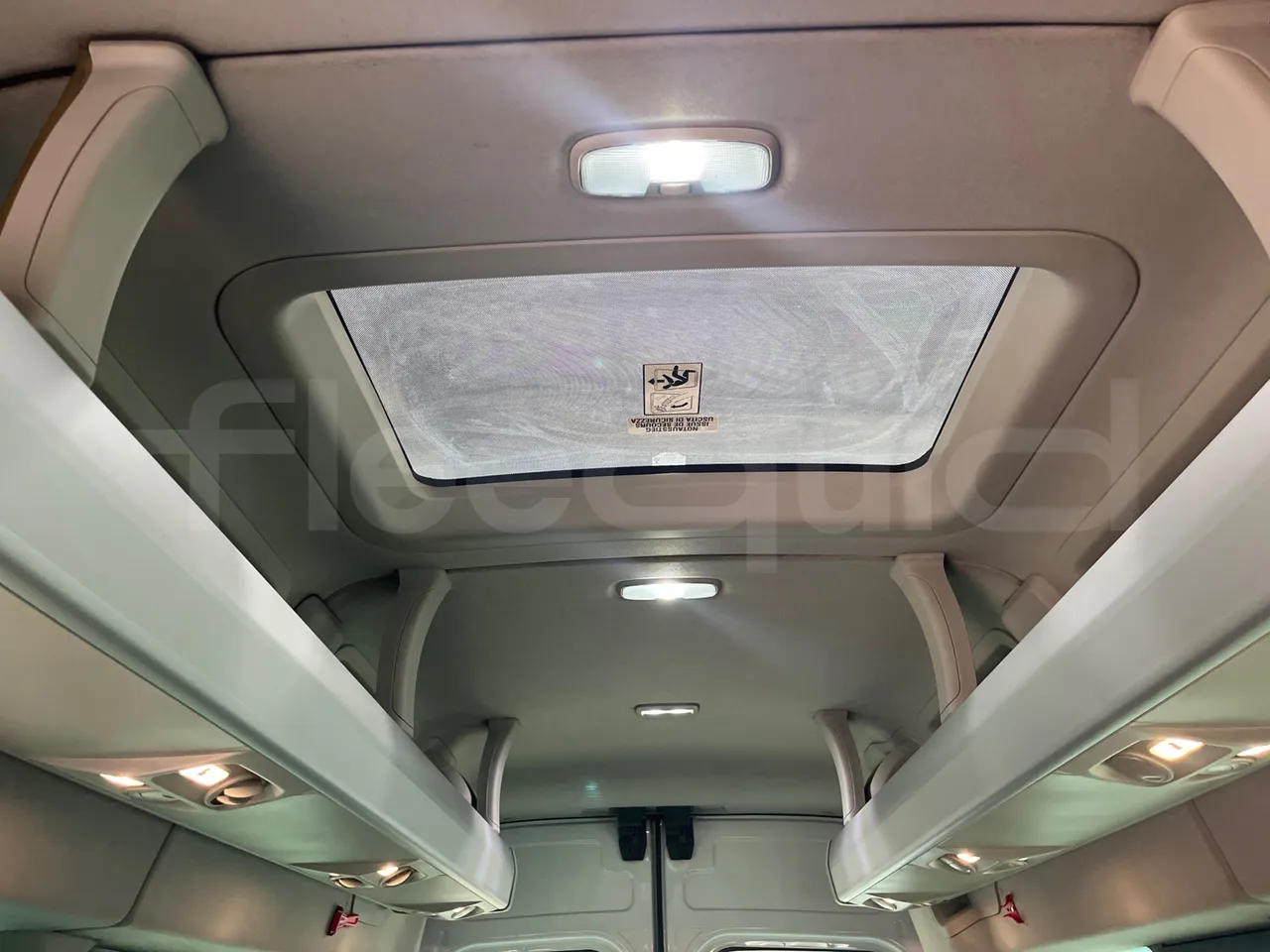 Ford Transit FBD -  Euro6 - 114kW - 6.704mt - roof hatch 2