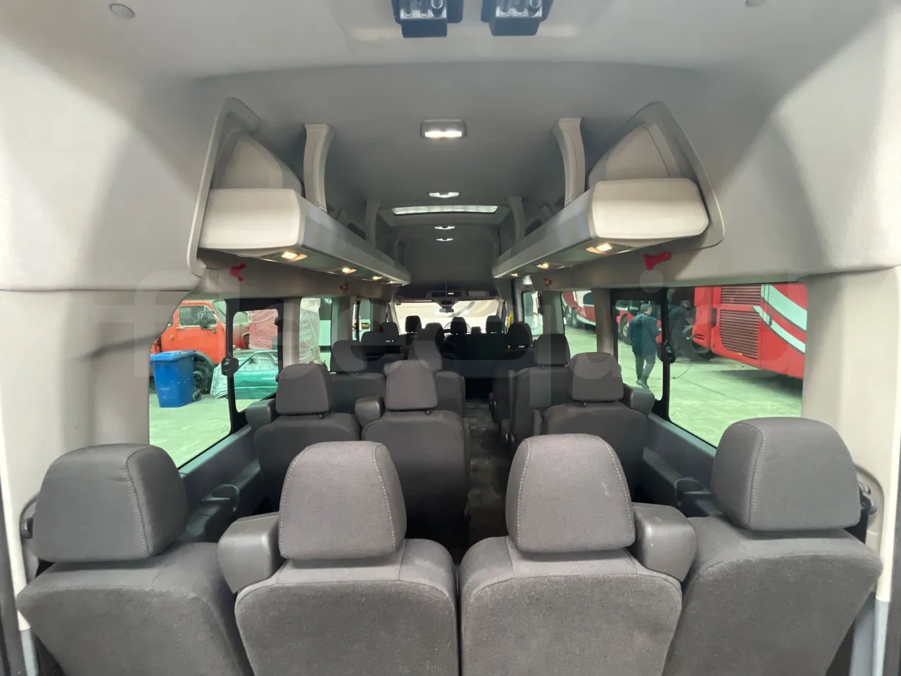 Ford Transit FBD -  Euro6 - 114kW - 6.704mt - forward view all seats last row height