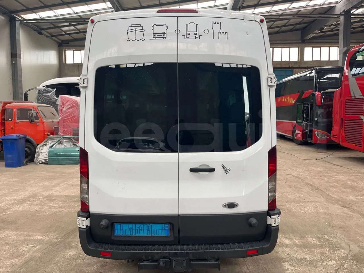 Ford Transit FBD -  Euro6 - 114kW - 6.704mt - rear hatch closed