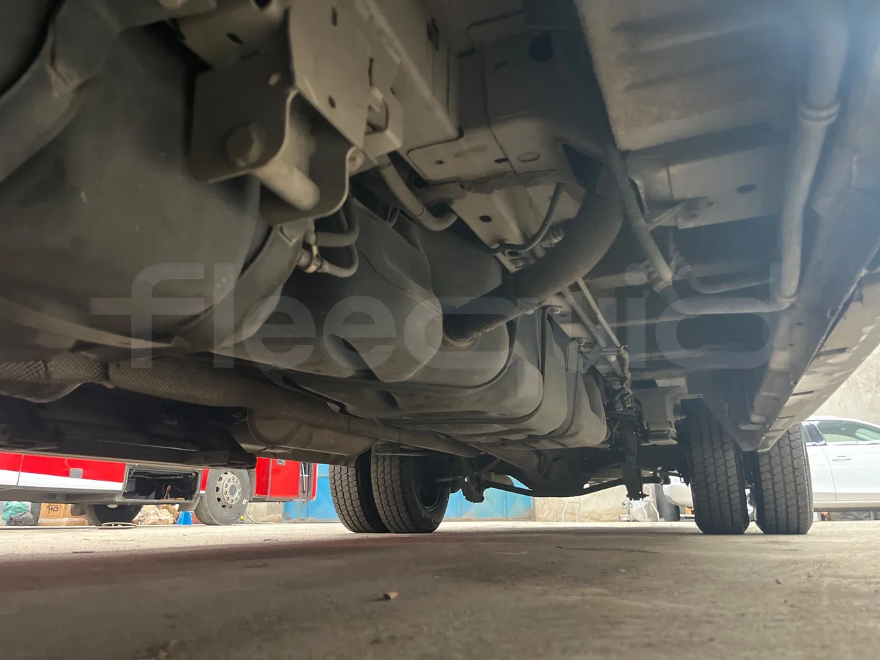 Ford Transit FBD -  Euro6 - 114kW - 6.704mt - central undercarriage photo