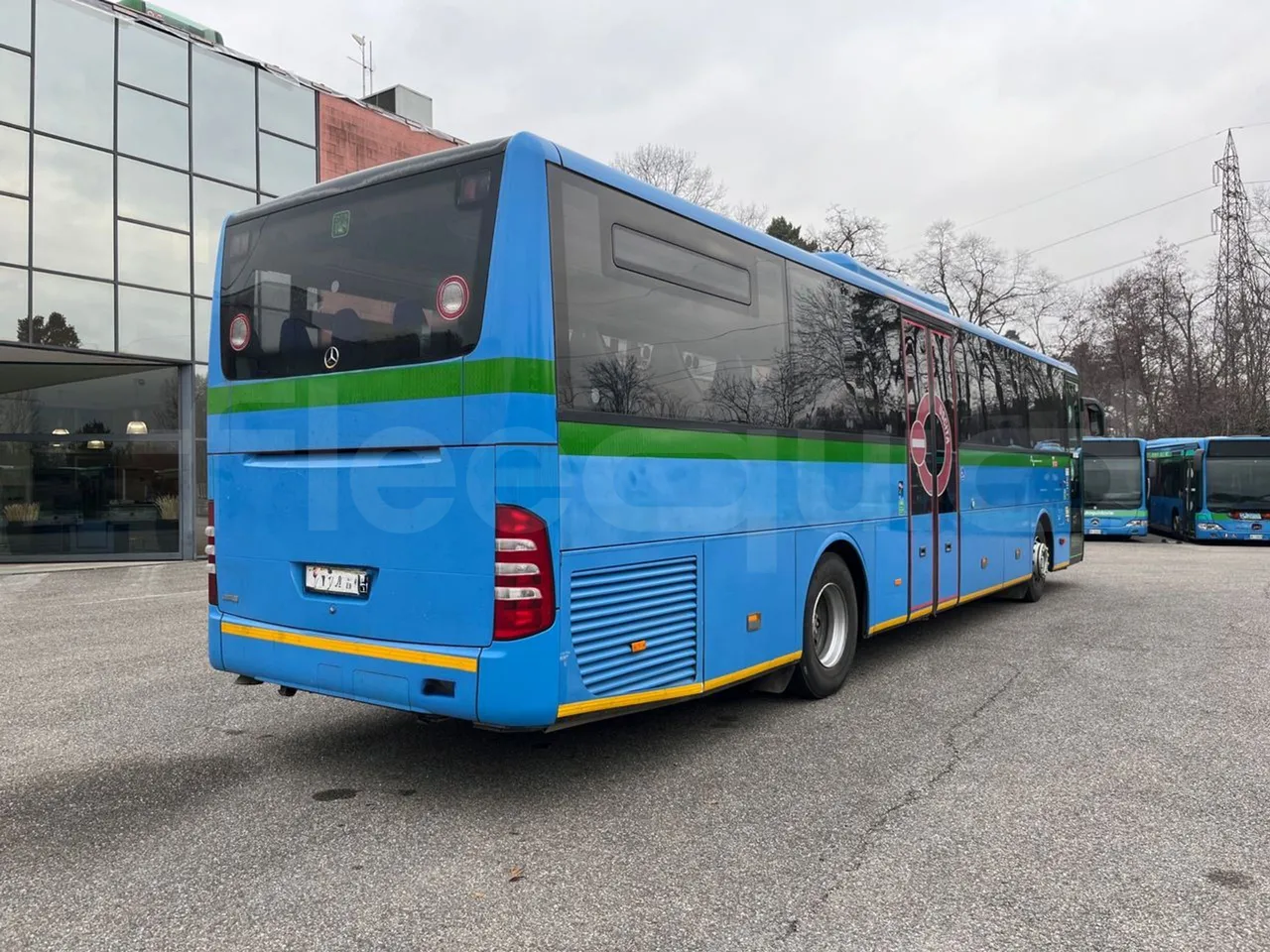 Mercedes-Benz Integro E5 4 - Euro5 - 220kW - 12.140mt - 3/4 right rear doors closed